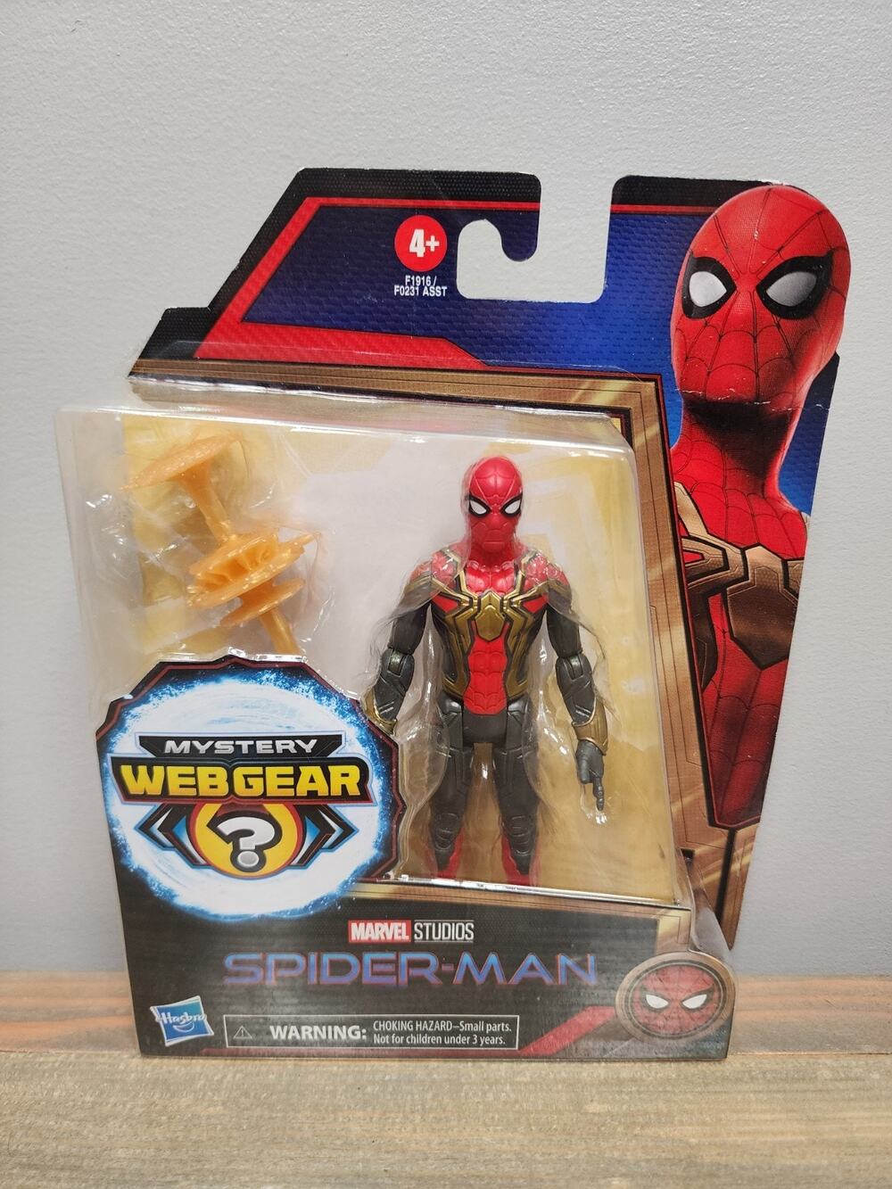Marvel Spider-Man Mystery Web Gear Iron Spider Integrated Suit